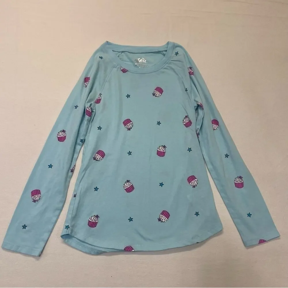Cupcake Long Sleeve Graphic T-shirt Girls Size 8 baby blue pink tee